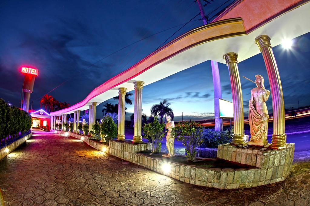 Hotel & Motel Le Baron (Adults Only) Pôrto Ferreira المظهر الخارجي الصورة