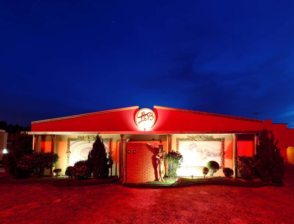Hotel & Motel Le Baron (Adults Only) Pôrto Ferreira المظهر الخارجي الصورة