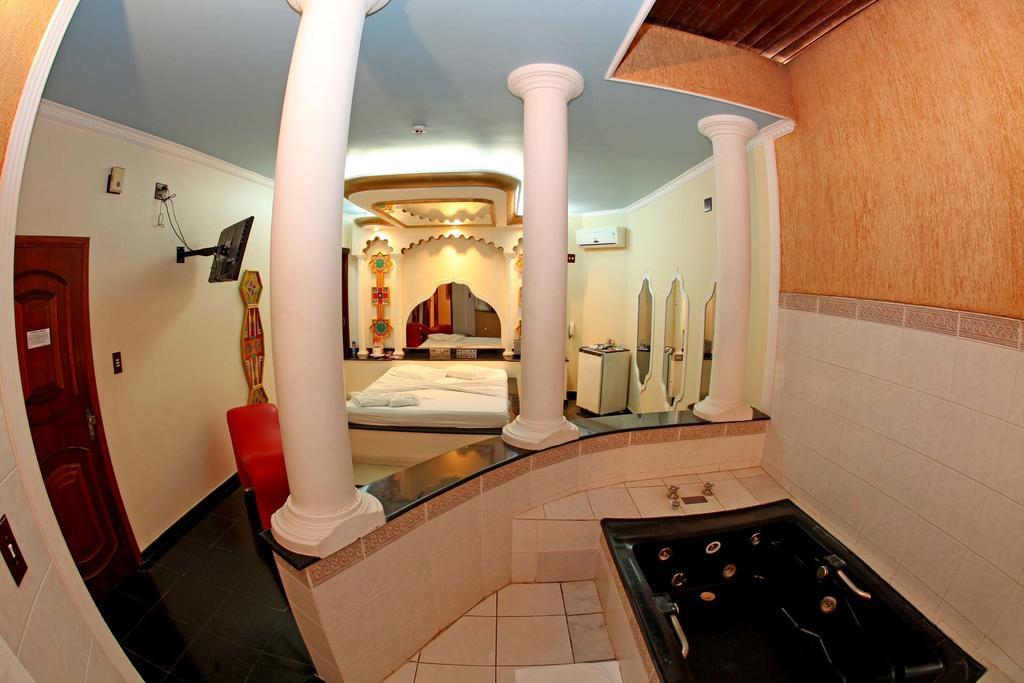 Hotel & Motel Le Baron (Adults Only) Pôrto Ferreira المظهر الخارجي الصورة